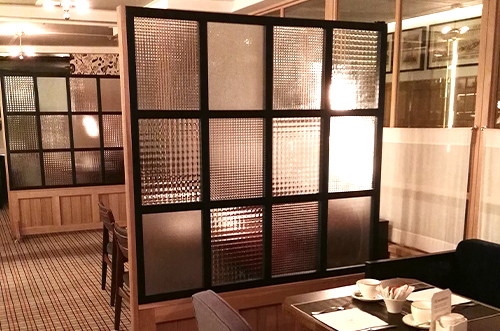 Interiorismo en madera restaurante Casa Suecia