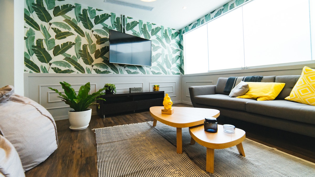 Interiorismo baño suelo de madera