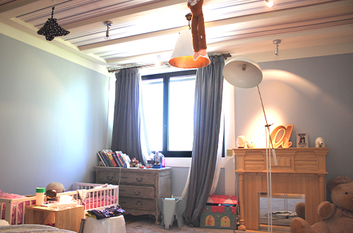 Techo en madera. Habitación infantil en madera